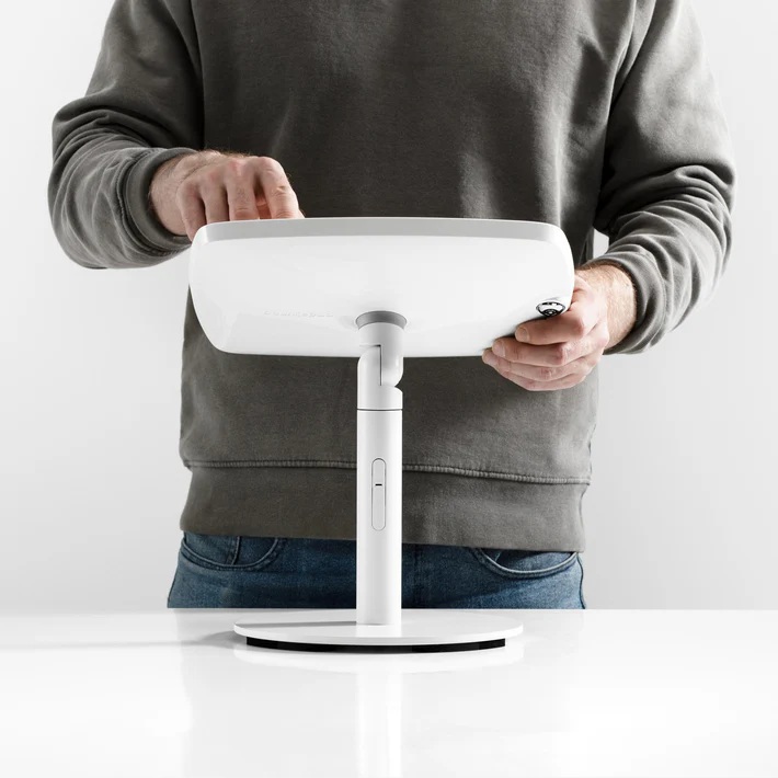 Tablet kassa met kabelmanagement en printer
