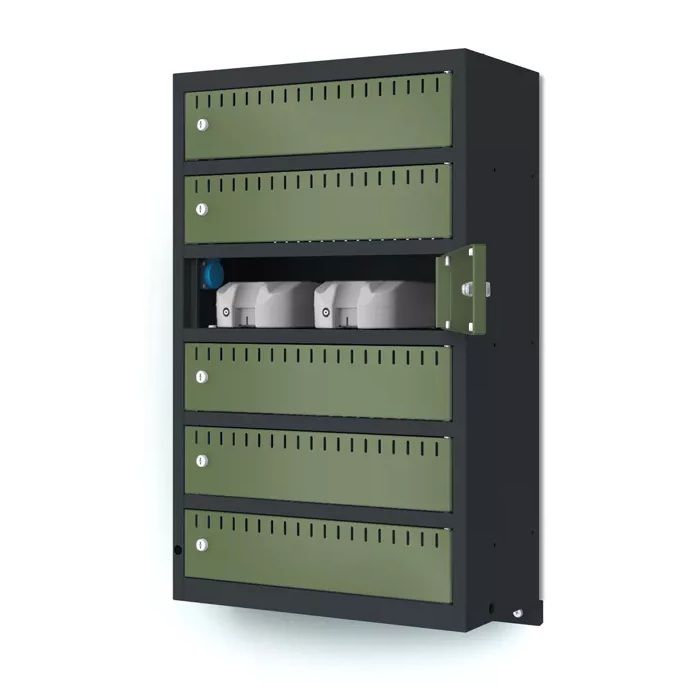 Zijaanzicht van de Lockeel wand laadlocker met 6 compartimenten, met een open compartiment en zichtbare oplaadstations.
