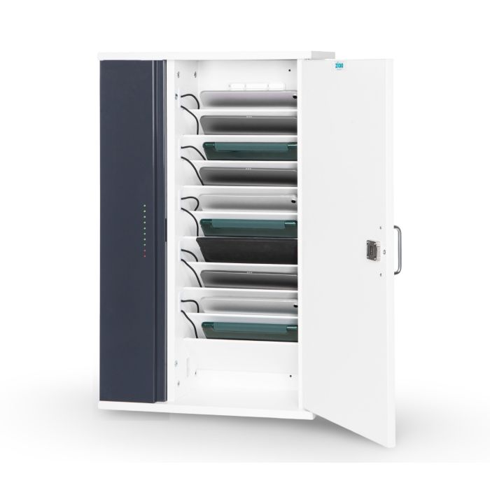 Geopende Zioxi OnView tablet USB-C wandkast voor 10 tablets met zichtbare oplaadvakken en sleutelslot in een studio-opstelling.