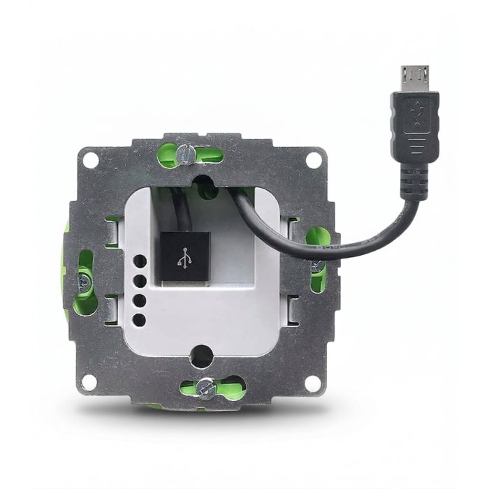 Achteraanzicht van de sCharge USB-A inbouwvoeding met zichtbare micro USB kabel en resetknop.