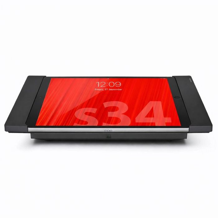 Zwarte Smart Things sDock Fix tafelstandaard voor iPad Air 13 inch, frontaanzicht met iPad in gebruik.