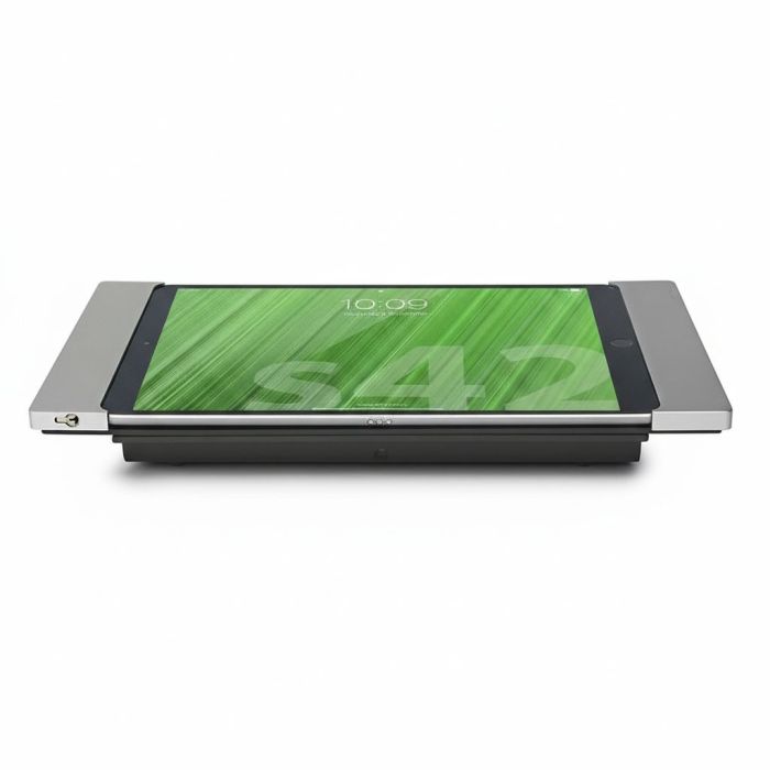 Bovenaanzicht van de Smart Things sDock Fix tafelstandaard voor iPad A16 met een zilveren afwerking en een iPad in gebruik.