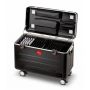 Open PARAT TC16 TwinCharge oplaadkoffer met zichtbare compartimenten voor 16 tablets en opbergruimte voor kabels.