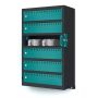 Zijaanzicht van de Lockeel wand laadlocker met 6 compartimenten, met een open compartiment dat de oplaadstations toont.