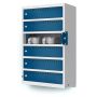 Zijaanzicht van de Lockeel wand laadlocker met 6 compartimenten, met een geopend compartiment dat laadstations toont.