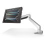 Zijaanzicht van de Compulocks Reach Apex tafelhouder voor iPad Pro, gemonteerd en in gebruik met een schuin zicht.