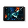 Close-up van de Displine Companion Wall 2.0 wandhouder met iPad Air 11 inch, zwart, met kleurrijke achtergrond.