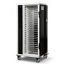Zijaanzicht van de Power Technologies PT-VERT-GLIDE-24 USB-C oplaadkar met open compartimenten voor 24 laptops.