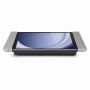 Zijaanzicht van de Smart Things sDock Fix tafelstandaard voor Samsung Galaxy Tab A11+, met een zilveren afwerking.