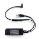Detailweergave van de Smart Things sCharge PoE 4856 splitter met Lightning kabel, met zichtbare aansluitingen en kabelbeheer.