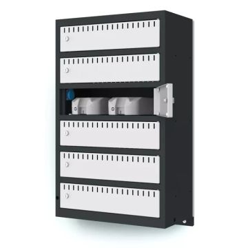 Zijaanzicht van de Lockeel wand laadlocker met 6 compartimenten, met één compartiment geopend en zicht op de laadstations.