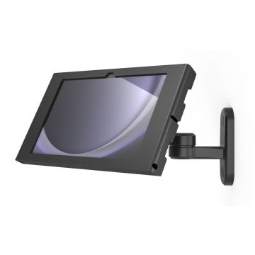 Zijaanzicht van de Compulocks Swing Apex wandhouder voor Samsung Galaxy Tab A11+, gemonteerd aan de muur.