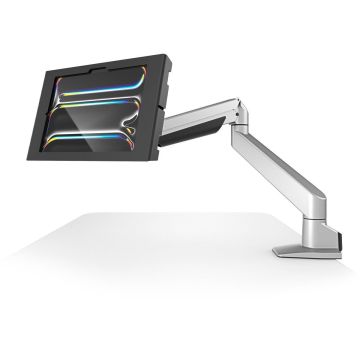 Zijaanzicht van de Compulocks Reach Apex tafelhouder voor iPad Pro 11 inch, gemonteerd op een bureau.