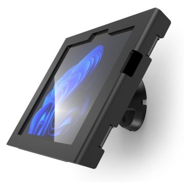 Zijaanzicht van de zwarte Compulocks Bow Apex wandhouder voor Microsoft Surface Go 4, gemonteerd aan de muur.