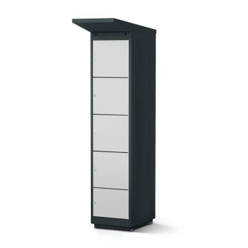 Zijaanzicht van de Lockeel fietsaccu laadlocker met vier compartimenten en muntslot, gesloten en in een neutrale omgeving.