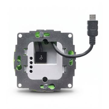 Achteraanzicht van de sCharge USB-A inbouwvoeding met zichtbare micro USB kabel en resetknop.