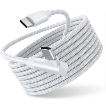 Detailopname van de Torvik USB-C naar haakse USB-C oplaad- en datakabel met een lengte van 3 meter, in wit, met een gekrulde kabelstructuur.
